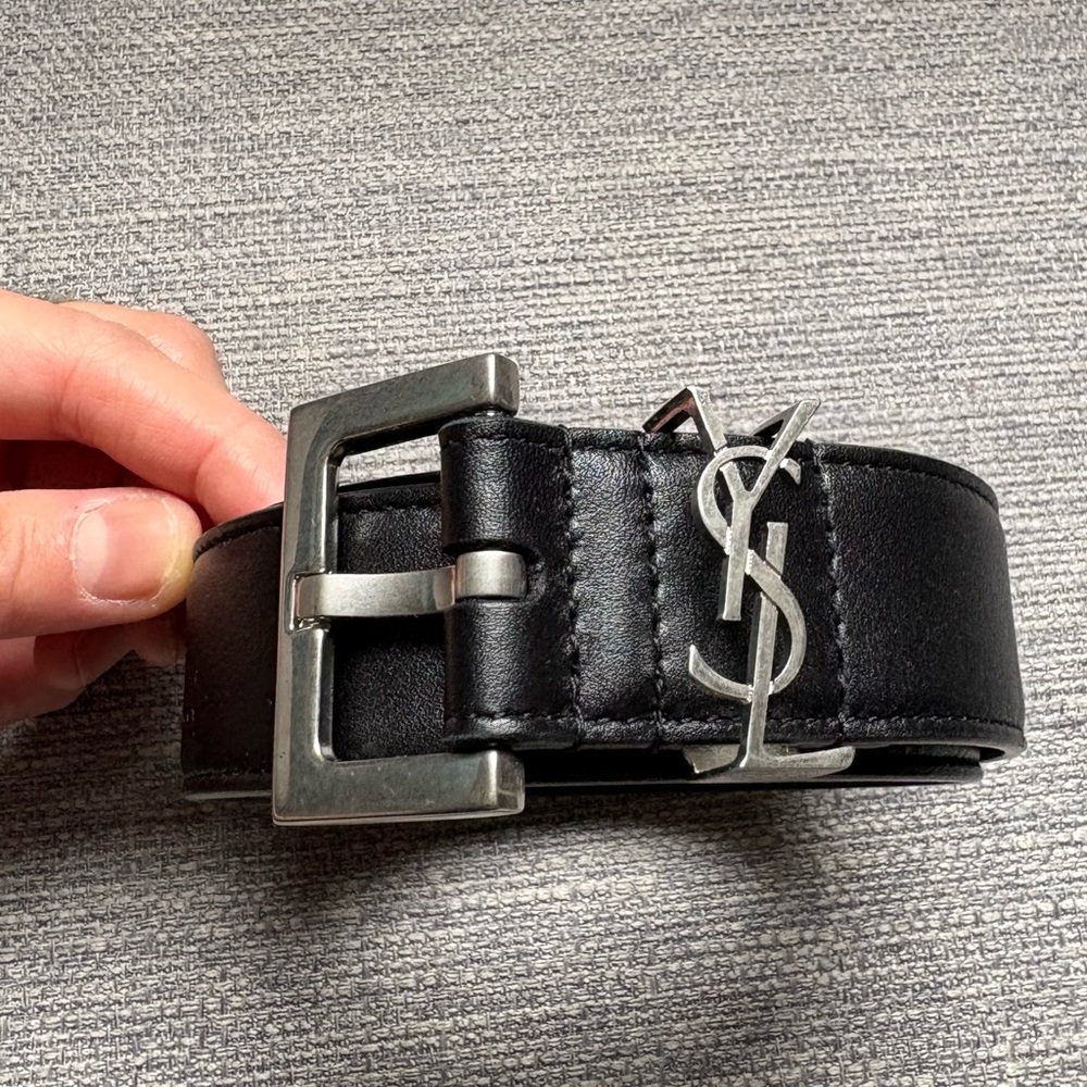 SAINT LAURENT CASSANDRE VADIM BELT IN BLACK SMOOTH LEATHER - Picture 2 of 10